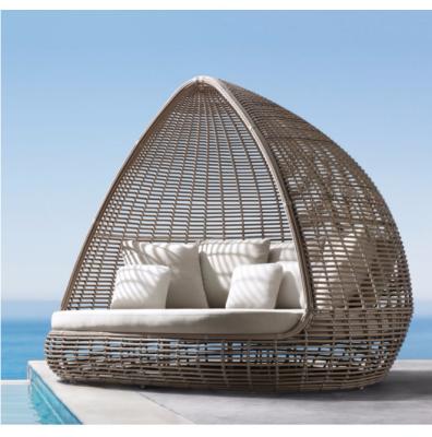 China Modern Antique Patio Beach Cocoon Shaped Outdoor Round PE Rattan Folding Bed Canopy Sofa Bed for sale