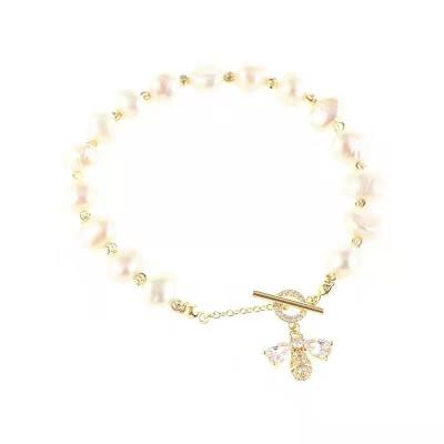 China Zircon Diamond Pearl Lock Design Cute Bee Bead Pendant Bracelet Shiny Bracelet for Women Girls Daily Wear for sale