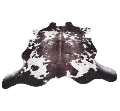 China Non-slip white and black color 3D printed cowhide blankets for living room for sale