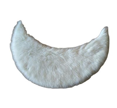 China White Color Anti-Slip Moon Shape Plush Fur Beside Blanket For Living Room for sale