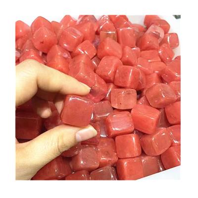 China Europe Wholesale Polished Stones Crystal Cubes Quartz Casting Natural Stone Tumbled Stones For Decoration for sale