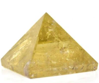 China Europe wholesale natural yellow clear quartz crystal pyramids for home decoration for sale