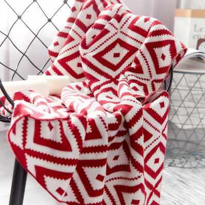 China 2021 Super Light Anti-Static Soft Warm Geometric Office Knitted Covering Blanket Adult Air Conditioning Single Throw And Double Covering for sale