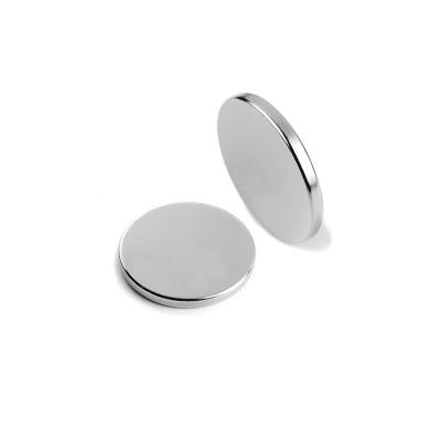 China Industrial Round Shapes Ndfeb Neodymium Magnet Nickel Coating Magnets Diametrically Magnetized ndfeb n35 Disc Magnet for sale