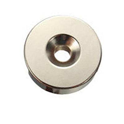 China Industrial Magnet Wholesale Neodymium Magnets Strong Magnetic Force Round Neodymium Magnet With Countersunk Hole For Screw for sale