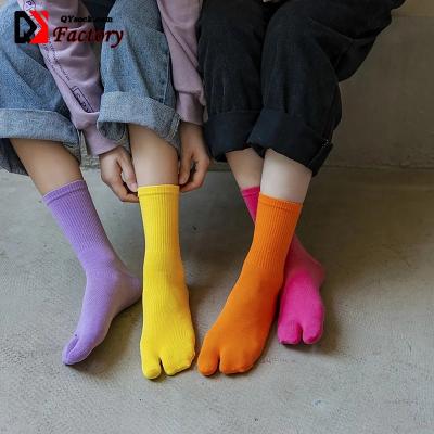 China QUICK DRY Candy Color Cute Flip Flop Sandal Split Toe Socks Bangs Breathable Tabi Both Toes Socks for sale