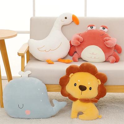 China Eco-friendly Plush Simulation Crab Cartoon Doll Pillow Children Toy Doll Cushions Sleep Cushion For Decor Christmas Gifts Play For Sleep for sale