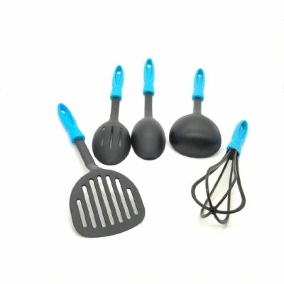 China Good Price Sustainable Food Grade Nylon Plastic Kitchen Cookware Set For Home Use for sale