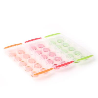 China Portable Reusable Ice Cream Tool Factory Direct Sales Silicone DIY Maker Ice Cube Mold Tray for sale