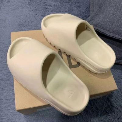 China CUSHIONING the popular new and original summer slipper logo slippers sandals for sale