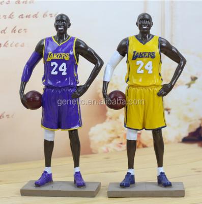 China Wholesale Creative Famous Basketball Player Kobe And James Human Figurine From Europe In Resin Crafts for sale