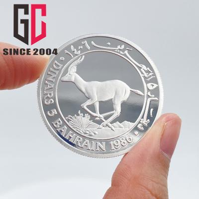 China Eco-friendy 12 Year Factory Qatar Custom Made National Bank Logo Silver Coin for sale