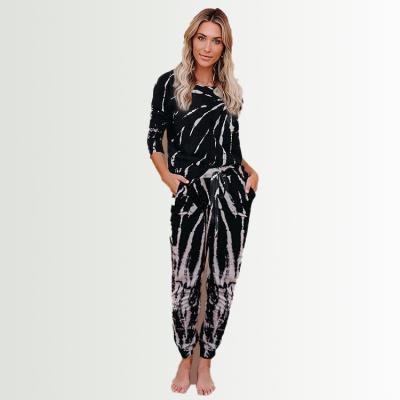 China 2021 Anti-wrinkle hot women's autumn and summer style new European and American tie-dye gradient pocket loose long sleeved pajamas for sale