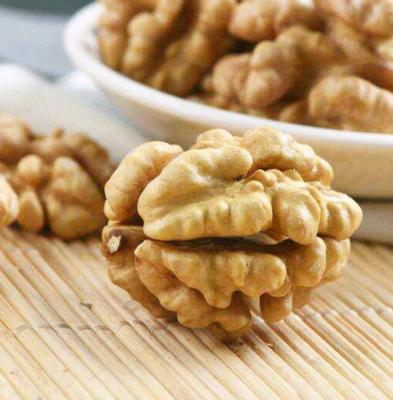 China Nuts Specialty Nuts Dried Fruit Skin Dry Delicious Thin Wallnut for sale