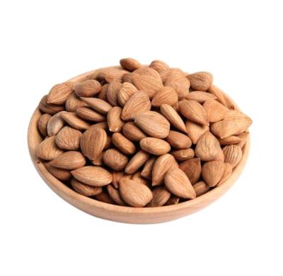 China Lots of dried sweet almonds, healthy almond nuts for sale