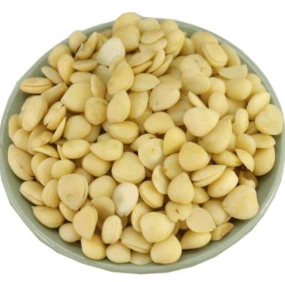 China Dried bitter almonds are sold as naturally sulfur free nuts for sale