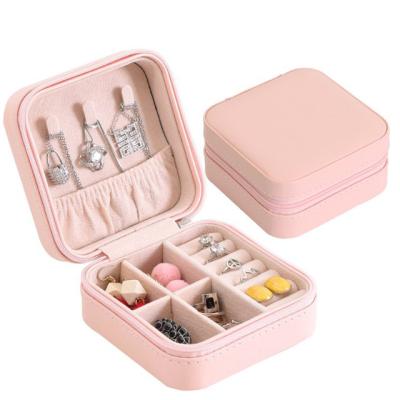 China New Luxury Lady PU Leather Jewelry Box Storage Ring Display Case Portable Jewelry Organizer for Necklaces for sale