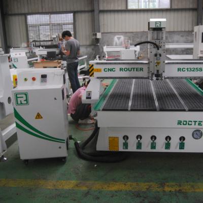 China Garment Shops RC1325-ATC Wood Router 1325 Long Lifespan Simple CNC Router Wood Router 1325 for sale