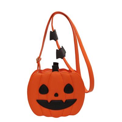 China Fashion Halloween Pumpkin Shape Gothic Girls Cartoon Cosplay Custom Clips AIE Cross - Body Messenger Bag for sale