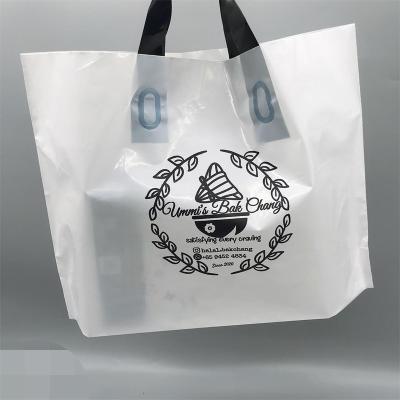 China Disposable Portable Plastic Bag Garment Bags Grocery Plastic Bag for sale