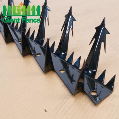 China Easily Assembled Full Size PVC Coated Guardrail Anti Climb Sharp Spike Fitting For The Upper Part for sale