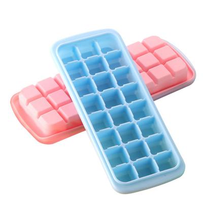 China Sustainable 24 Grids Tray Silicone Ice Cubes With Lids Fit Ice Cube Mold Non-Stick Ice Molds With Removable Lid Spill-Resistant for sale