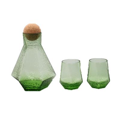 China Viable Wholesale Hammer Pattern Hexagon Shape Diamond Shape Glass Water Juice Pitcher Green Color Green Color Beverage Jug for sale