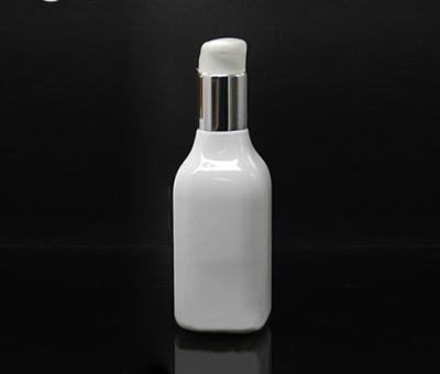 China White 220ml Cosmetic Plastic Bottle For Shampoo And Conditioner , Wet Protection for sale