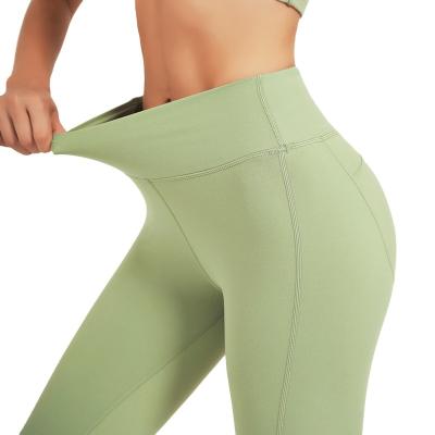 China Outdoor Running Training Pants Breathable Bare Hip Running Lifting Yoga Pants Fitness Pants for sale