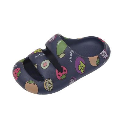 China Cute Cartoon EVA Kid Slippers Non-slip Outdoor Bathroom Summer Beach Good Quality Deodorization Child Slippers for sale