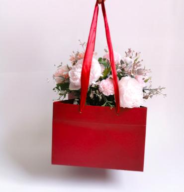 China Recyclable Customized Logo Square Bottom Paper Bag For Flower Gifts Packaging /Christmas/wedding/ Flower Paper Bag With Ribbon Handle for sale