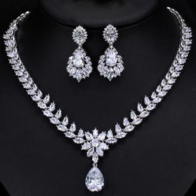 China FASHIONABLE Luxury 925 Silver AAA Zircon Jewelry Set Bridal Wedding Water Drop Dangle Stud Earrings Choker Necklace Pendant Set for sale