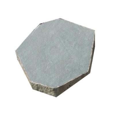 China Modern Black Basalt Stone Irregular Shape For Stone Stepping Basalt Rock for sale