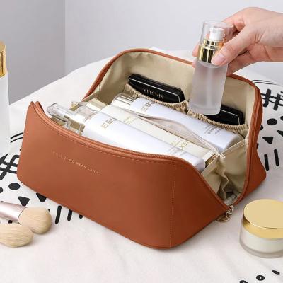 China Fashion Factory Large Capacity PU Leather Cosmetic Bag Custom Cosmetic Pouch Multifunctional Travel Make Up Bag Organizer for sale