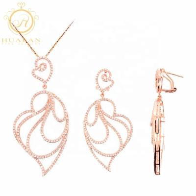 China Office/Career Hot 18K Gold Solid Peand Earring 3 Pieces With Diamond Micro Setting Gold Dubai Jewelry Set for sale