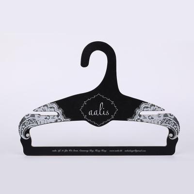 China Recyclable Paper Cardboard Baby Black Cardboard Hanger Eco - Friendly For Clothes for sale