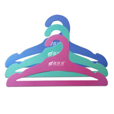 China Minimalist Custom Recycled Card Hangers Laundry Hangers and Racks for sale