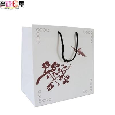 China Custom Recycled Materials Art Paper Shopping Bags With Logo Drinks Food Bag To Take Out Lucury Gift Bag With Handle for sale