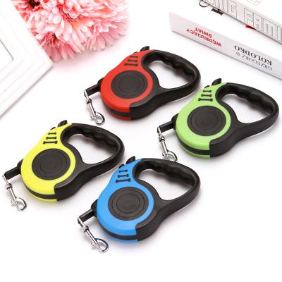 China Sustainable Tractor Adjustable Dog Walk Training Retractable Pet Automatic Dog Leashes for sale