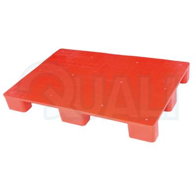 China Plastic Warehouse Rack 1000kg Pallet Flat Pallets Smooth HDPE 4-Way Double Sided Entrance Te koop