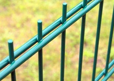 Cina Il doppio di L3m 868 ha saldato la posta di Mesh Fence With 48x1.5mm del cavo ricoperta PVC in vendita