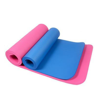 China New Design NBR Yoga Mats Set High Quality Customized Color And Logo With Bag for sale