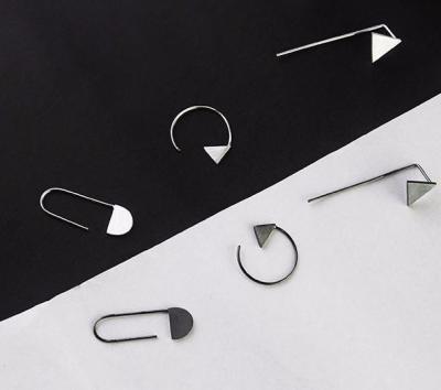 China Fashion Silver Black Arrow Earring Triangle Shape Earring With Long Stick Earring for sale