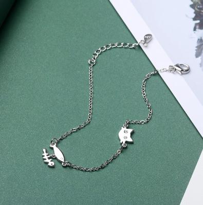 China Simple And Sweet 925 Popular Silver Cats And Fish Shaped Women Bracelet Women for sale