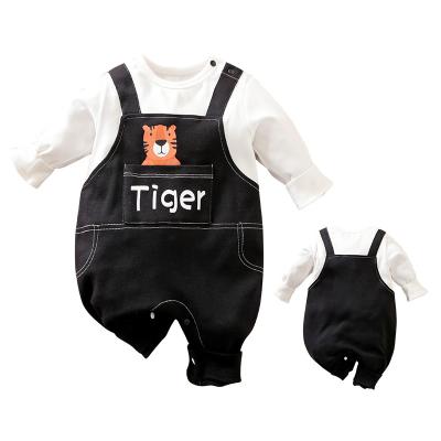 China Newborn baby clothes spring and autumn cute and unisex cartoon baby clothes long-sleeved own brand spot for sale