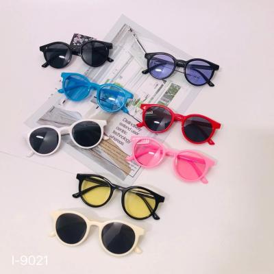 China Fashion Sunglasses Boys And Girls Sunglasses Frame Kids Children Plastic Round Sunglasses for sale