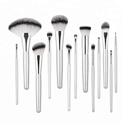 China Private Custom Fan Brush 13pcs Face Beauty Tool Wooden Handle Makeup Set Brush for sale