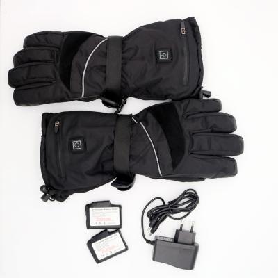 China Windproof electric carbon enthusiast glove for bike golf scooter snow winter outdoor use in low price 12w for sale