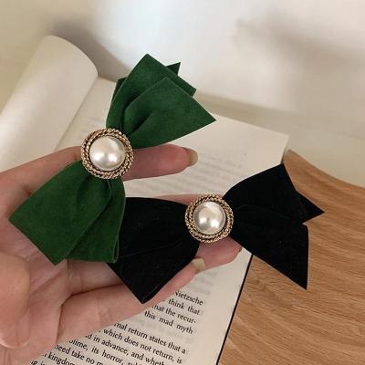 China Women Girls Hair Decoration Retro Elegant Women Velvet Bow Hair Clip Girl Fashion Bowknot Edge Hair Pins Korea Sweet Pearl Side Bangs Clip Head Accessories for sale