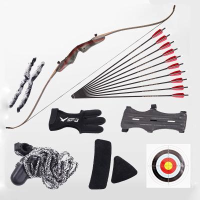 China Shooting& Hunting SPG Wood Grip For Recurve Bow Set Carbon Arrow Outdoor Hunting Archery Recurve Archery Set for sale